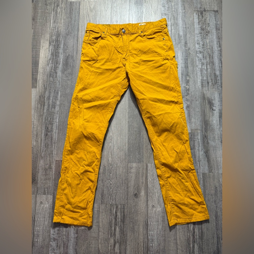 Rusty Yellow Chinos Vibrant Style Summer casual